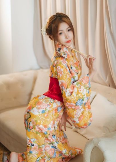 www狠狠色偷拍av_剧情片韩国电影在线观看