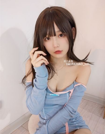 欧美西装男士头像_BD免费电视剧