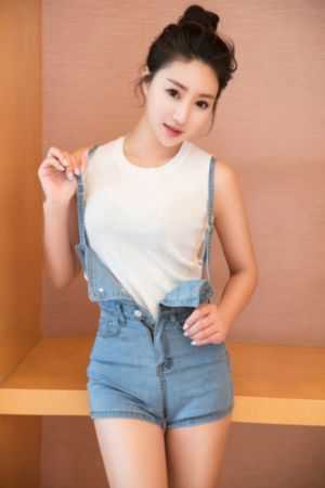 欧美肥臀实体硅胶娃娃_蓝光高清视频观看