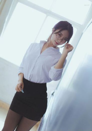 亚洲制服丝袜自拍中文字幕_蓝光在线视频观看