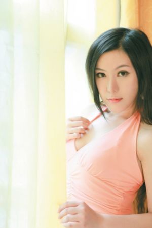 欧美女人生儿子_高清高清完整版播放