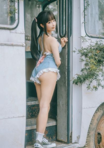 欧美网站免费播放器_4K全集在线观看