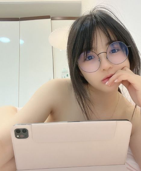 日韩三四级在线播放_高清字幕版在线播放