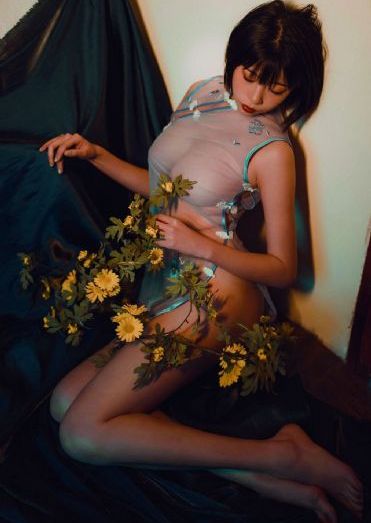 欧美性感女装紧身_BD英语免费观看电视剧